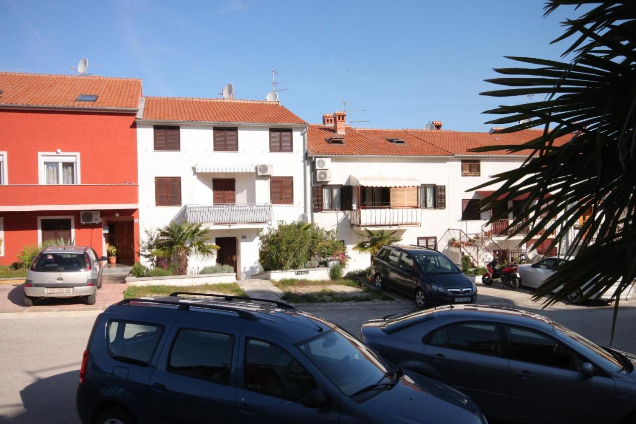 Apartments And Rooms With Wifi Vrsar, Porec - 3007 Eksteriør billede