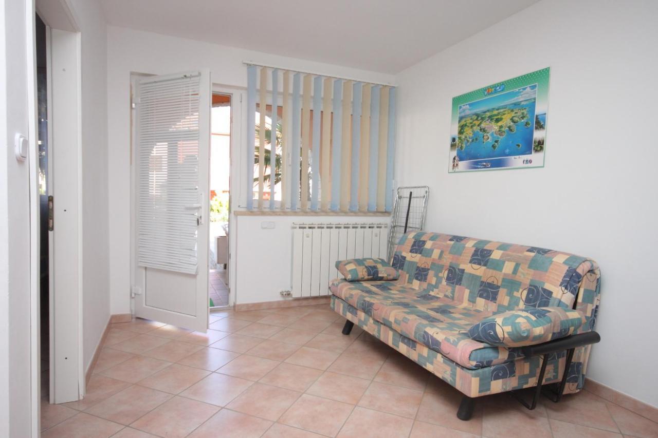 Apartments And Rooms With Wifi Vrsar, Porec - 3007 Eksteriør billede