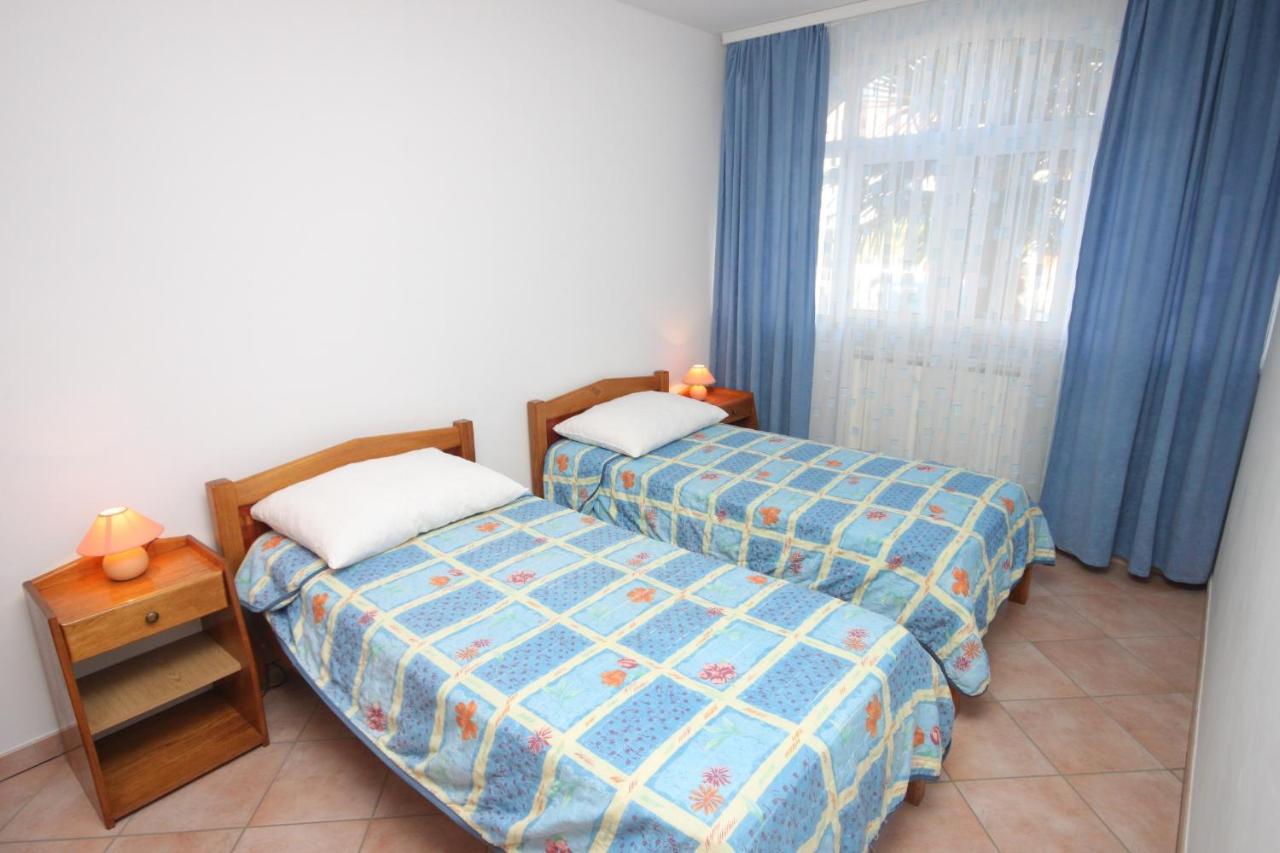 Apartments And Rooms With Wifi Vrsar, Porec - 3007 Eksteriør billede